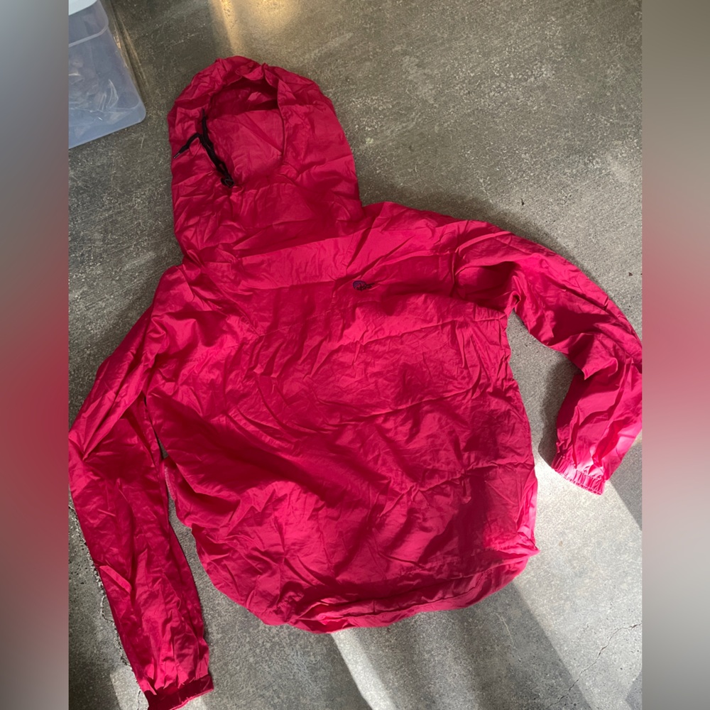 Lowe alpine jacket in a bag, bright reddish windbreaker, Medium, vintage